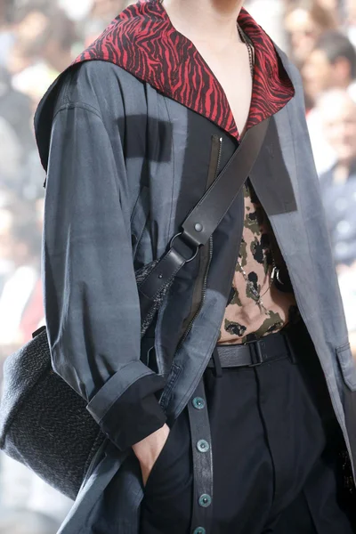 Look 29